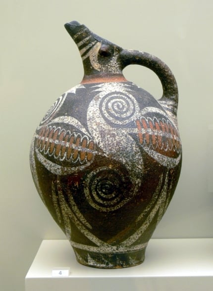 Vaso minoico com decorao policrmica